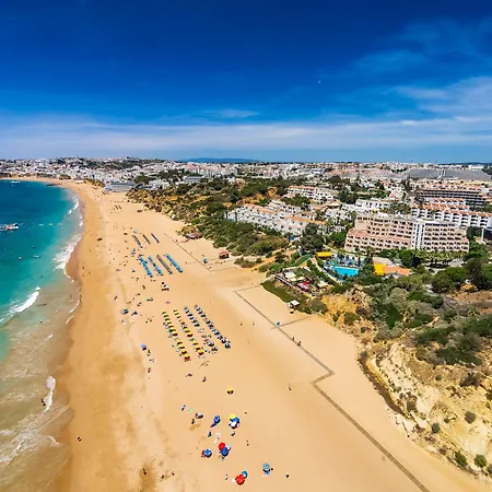 Готель Monica Isabel Club Албуфейра