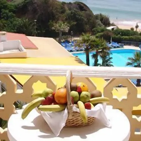 Готель Monica Isabel Club 3*