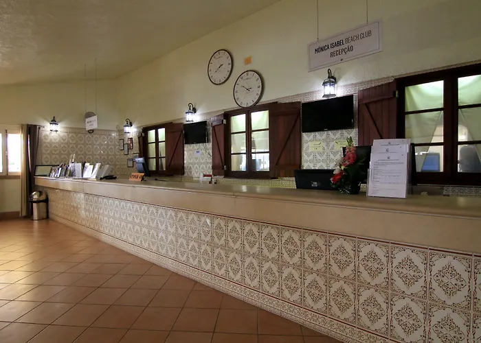 Monica Isabel Club Otel 3*