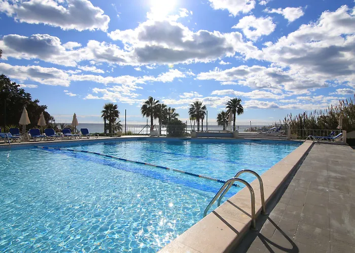 Monica Isabel Club Otel 3*