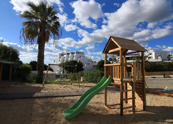 Otel Monica Isabel Club 3*