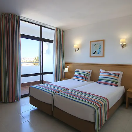 Готель Monica Isabel Club Албуфейра