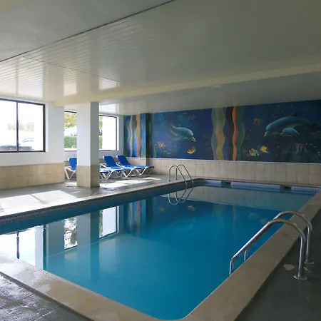 Monica Isabel Club Готель