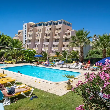 Готель Monica Isabel Club 3*