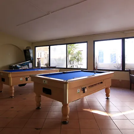 Monica Isabel Club Готель 3*